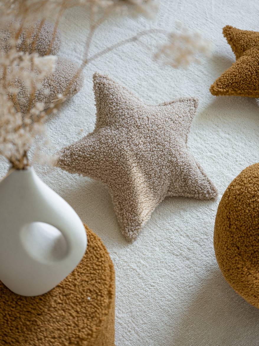 Wigiwama Biscuit Star Cushion