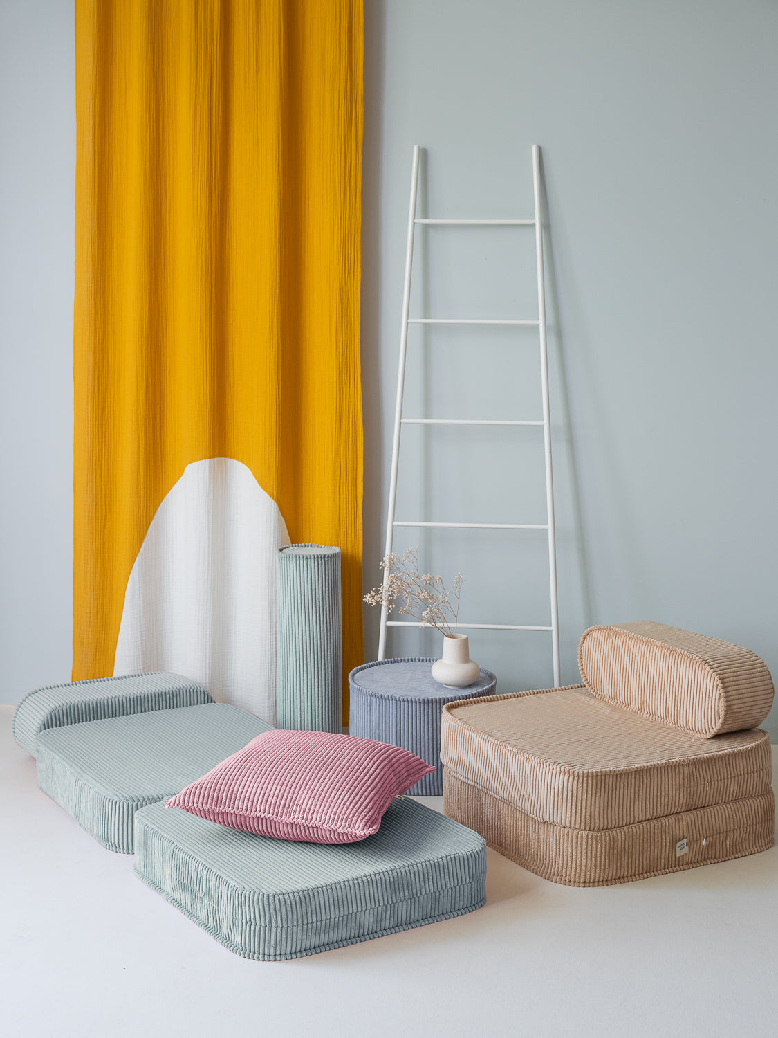 Wigiwama Peppermint Green Flip Chair
