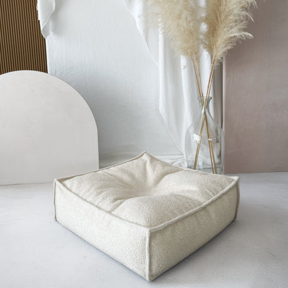 Bouclé Ottoman -square - Cream