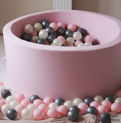 Pink Ball Pool Moje &bull; Around 90x40 cm